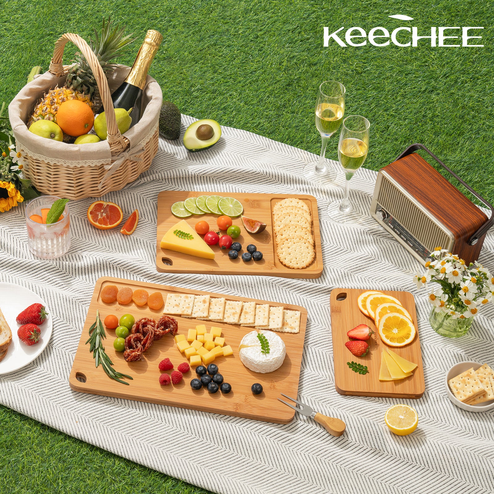 KeeCHEE® 3-Pcs Carbonized / Natural Bamboo Cutting Board